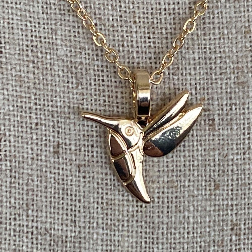 NEW! “Life Is Beautiful” Hummingbird Gold Tone Adjustable Necklace - Picture 3 of 9